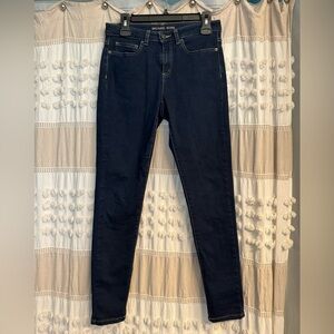 Michael Kors size 6 skinny jeans